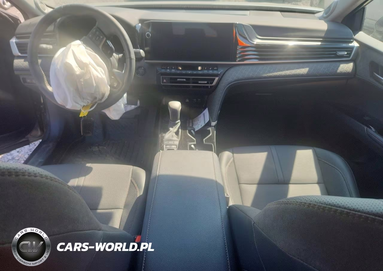 2025 Toyota Camry Xle VIN:4T1DAACK5SU636969 - 8