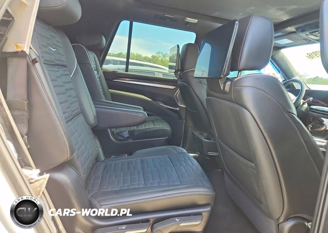 2025 Cadillac Escalade V VIN:1GYS9HR98SR209218 - 10