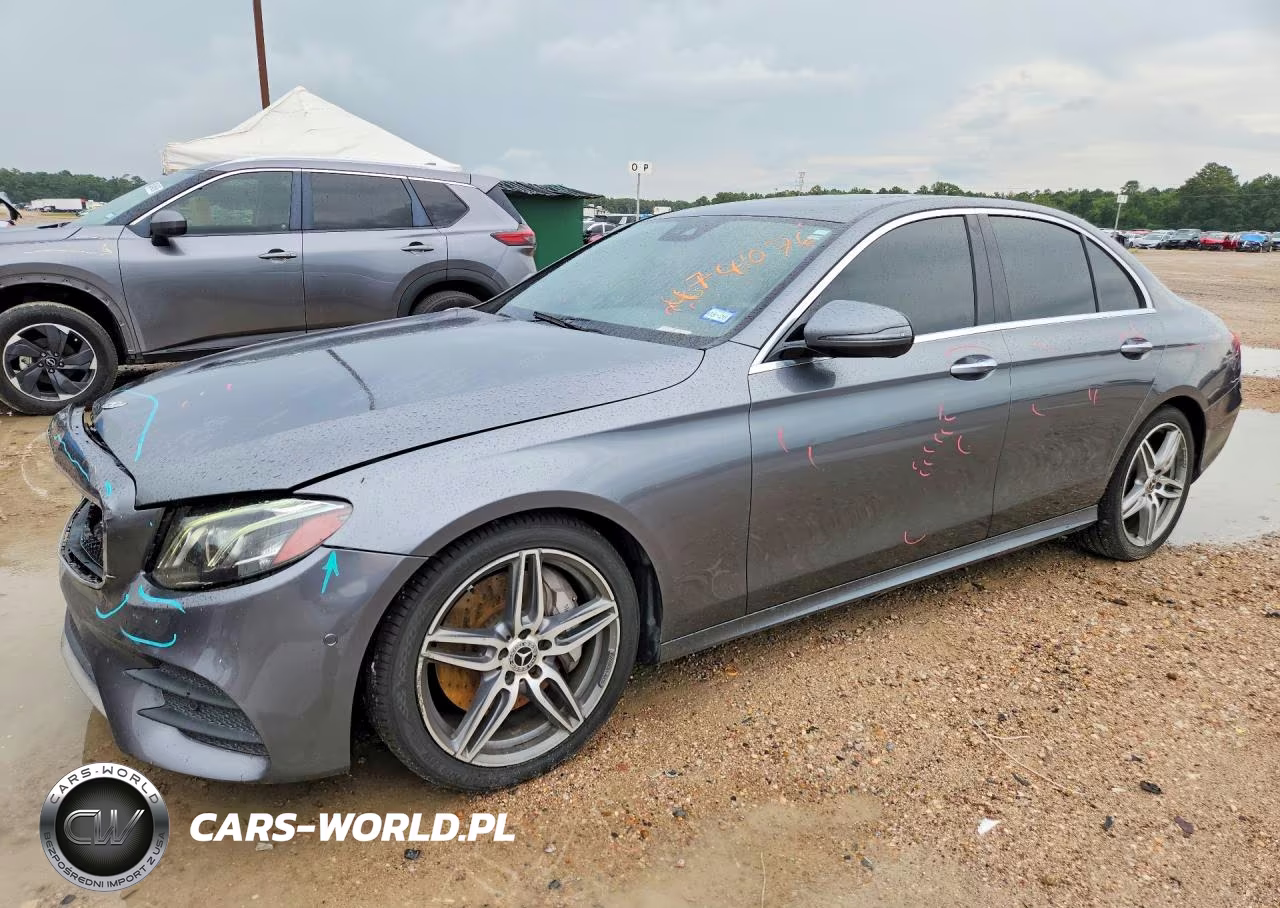 2018 Mercedes-Benz E 300 VIN:WDDZF4JB8JA388013 - 1