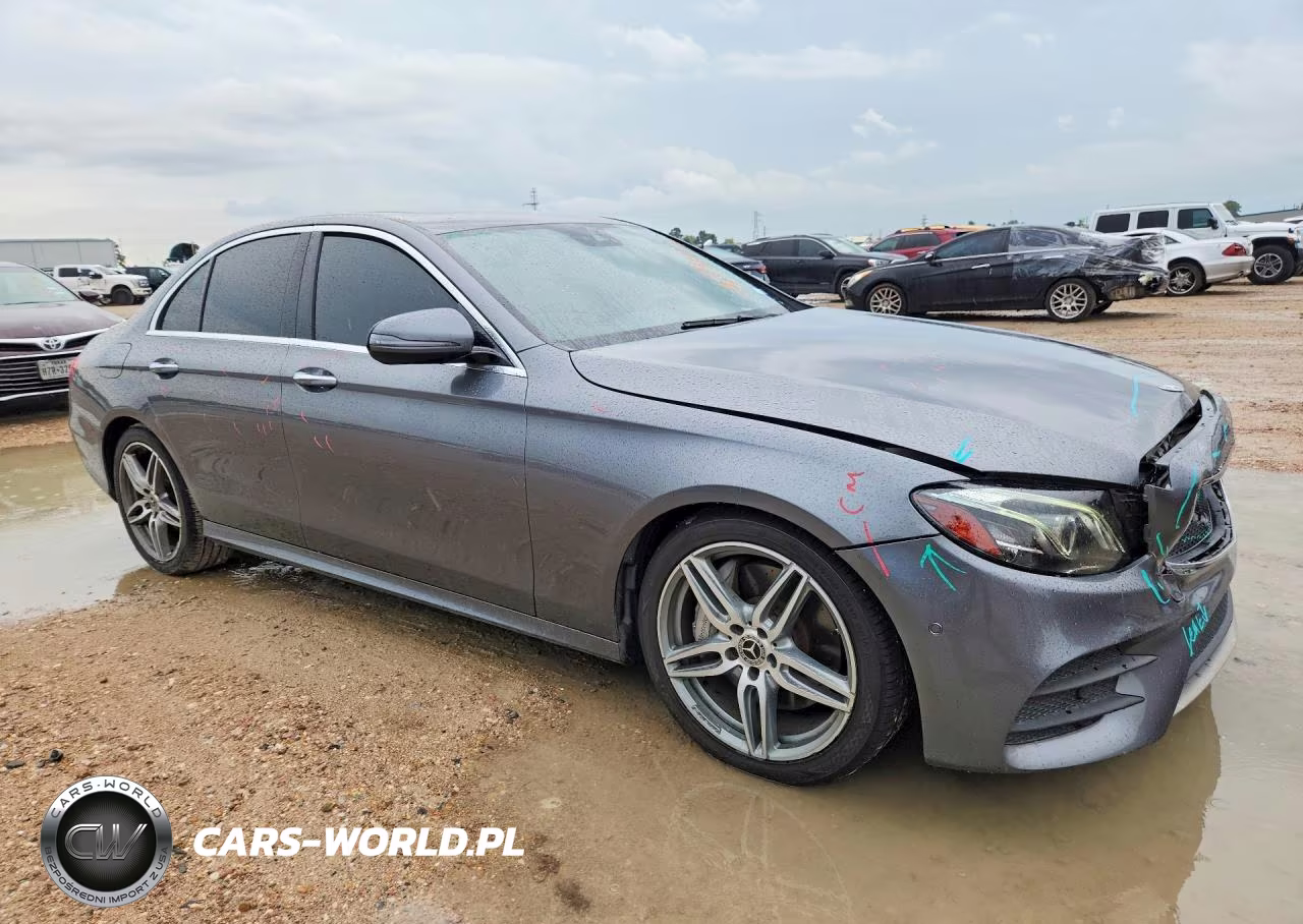 2018 Mercedes-Benz E 300 VIN:WDDZF4JB8JA388013 - 4
