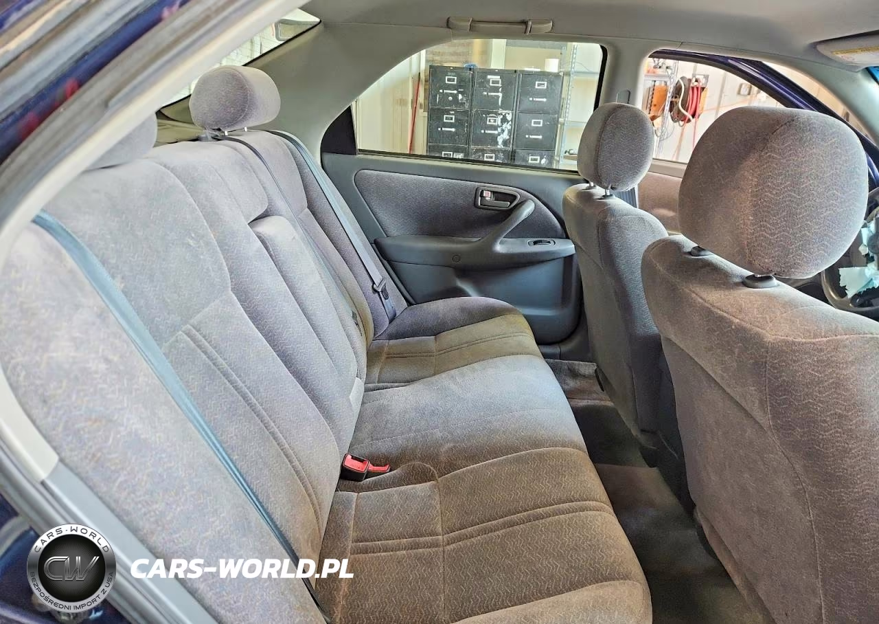 1998 Toyota Camry Le VIN:4T1BG28K0WU363823 - 10