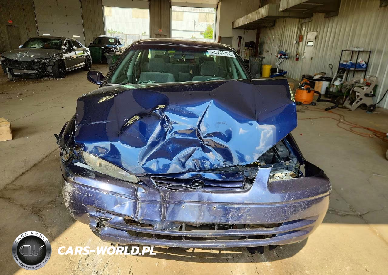 1998 Toyota Camry Le VIN:4T1BG28K0WU363823 - 5