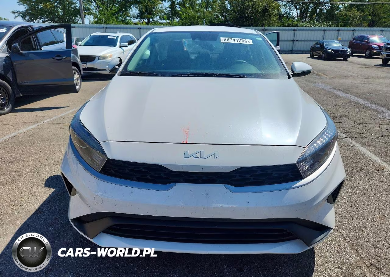 2022 Kia Forte Lxs VIN:3KPF24AD1NE465849 - 5