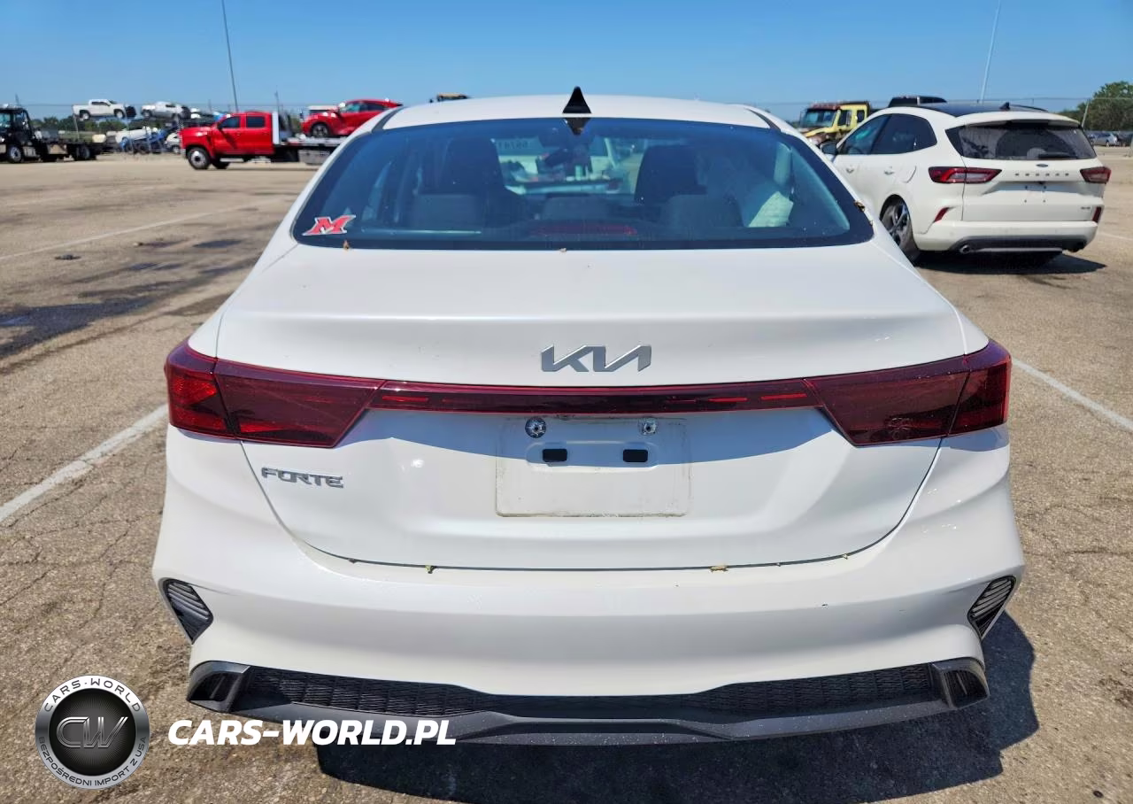 2022 Kia Forte Lxs VIN:3KPF24AD1NE465849 - 6