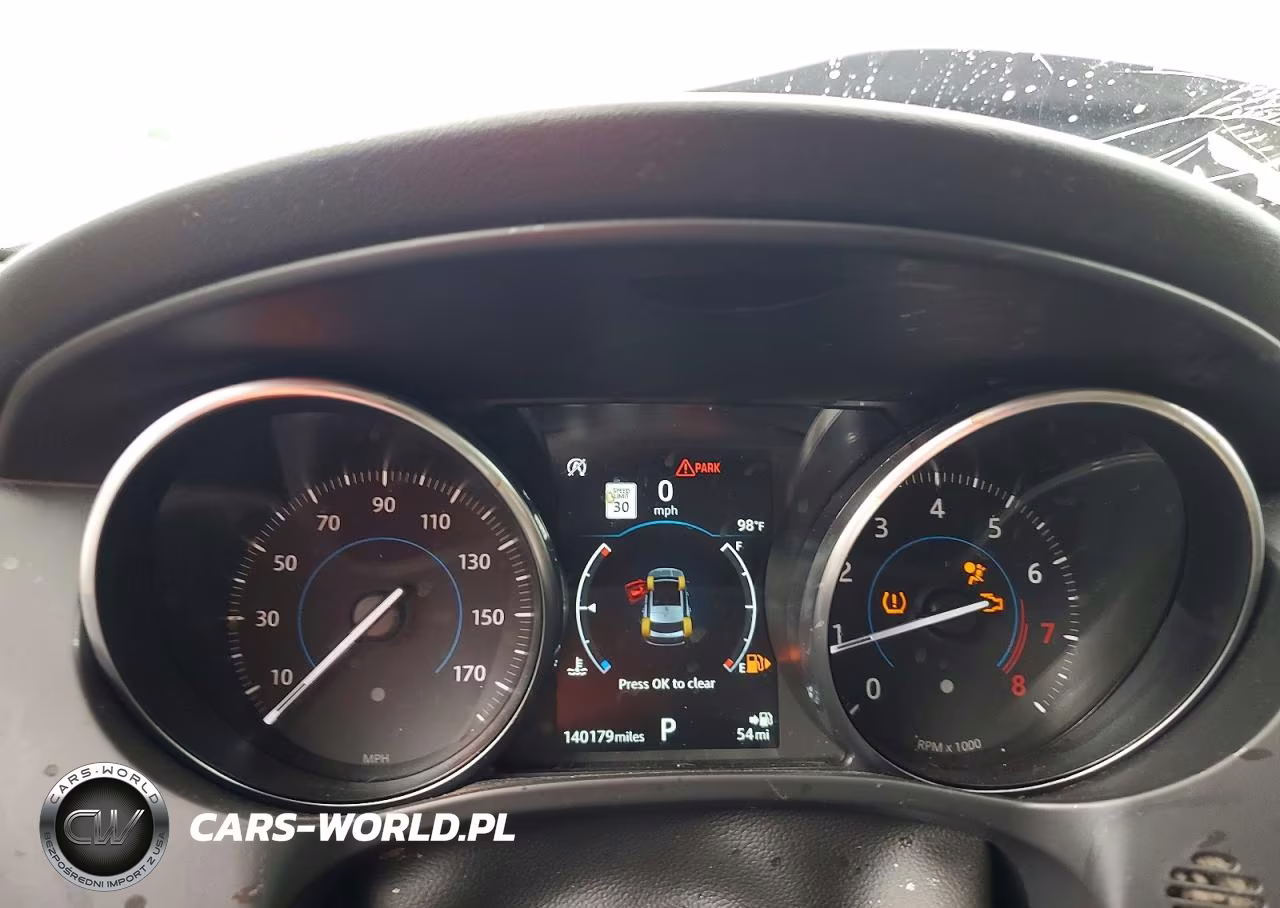 2019 Jaguar F-Pace Premium VIN:SADCJ2FX4KA355085 - 9