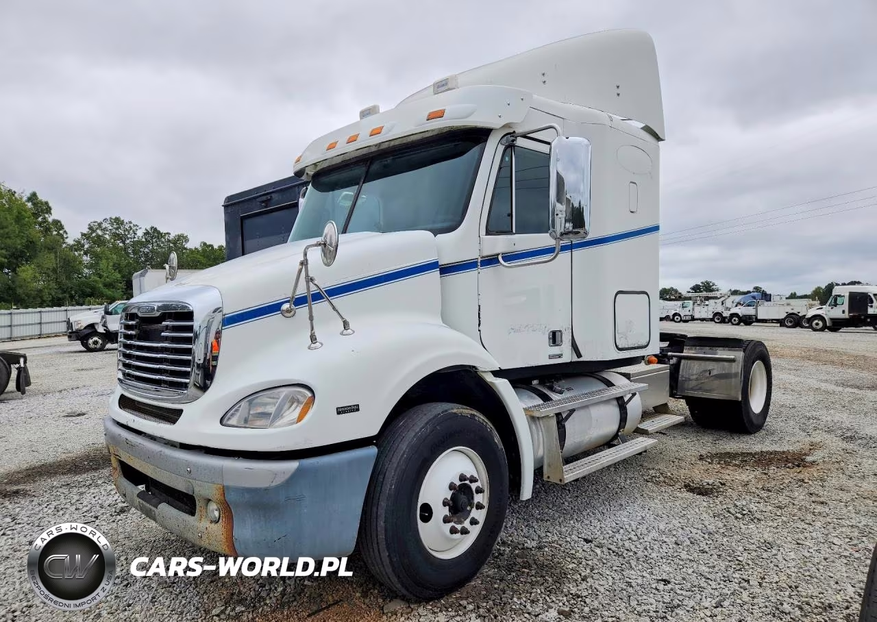 2010 Freightliner Columbia 1 - Semi Truck
