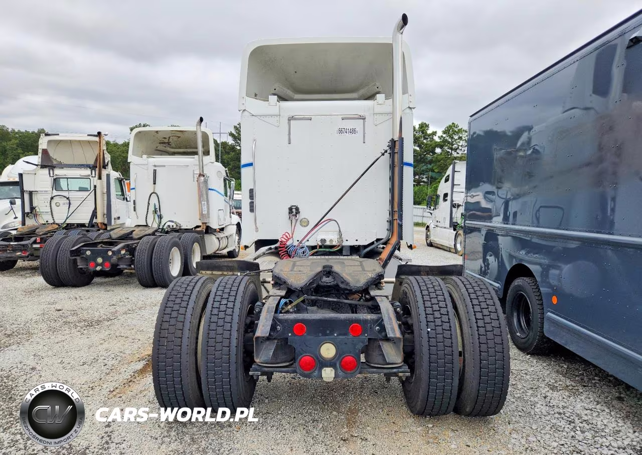 2010 Freightliner Columbia 1 - Semi Truck VIN:1FUBF0CV6ADAP0137 - 6