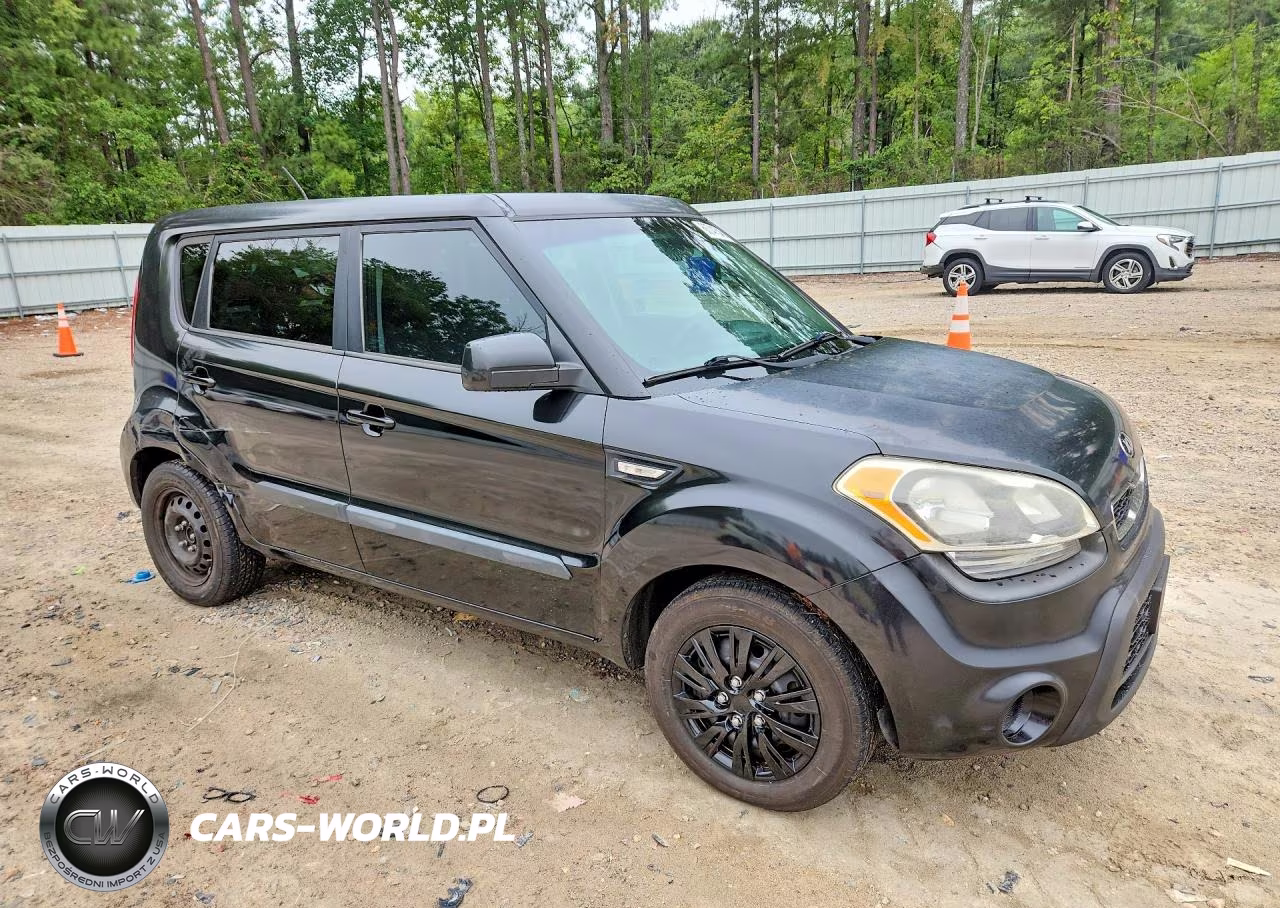 2013 Kia Soul Base VIN:KNDJT2A50D7633323 - 4