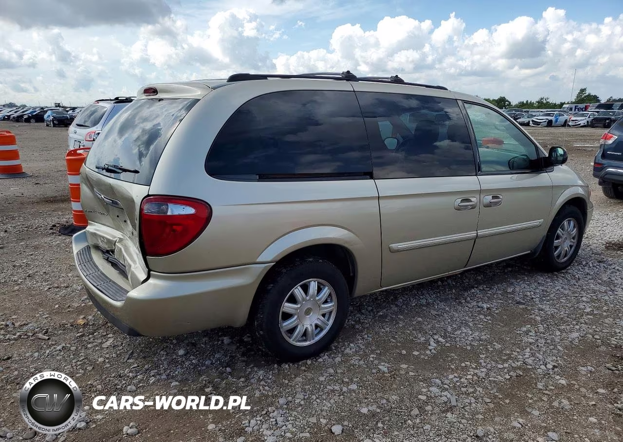2005 Chrysler Town & Country Touring VIN:2C4GP54L65R582887 - 3