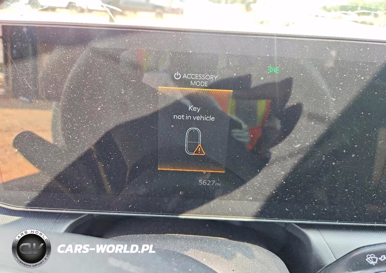 2025 Kia K4 Lxs VIN:3KPFT4DE7SE200589 - 9