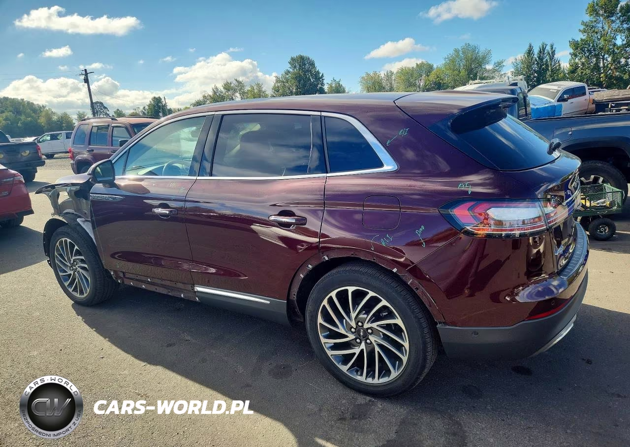 2019 Lincoln Nautilus Reserve VIN:2LMPJ8L93KBL32746 - 2
