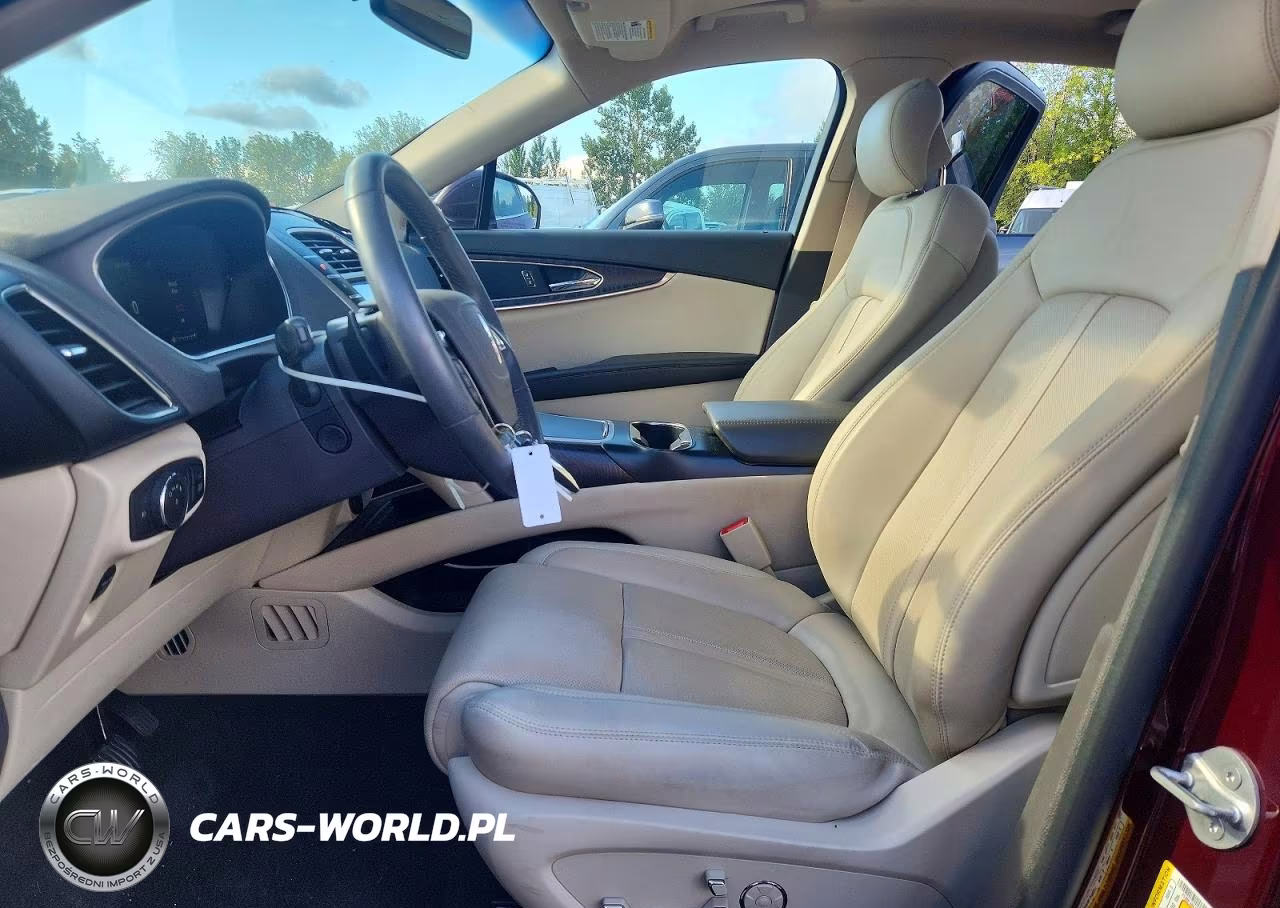 2019 Lincoln Nautilus Reserve VIN:2LMPJ8L93KBL32746 - 7