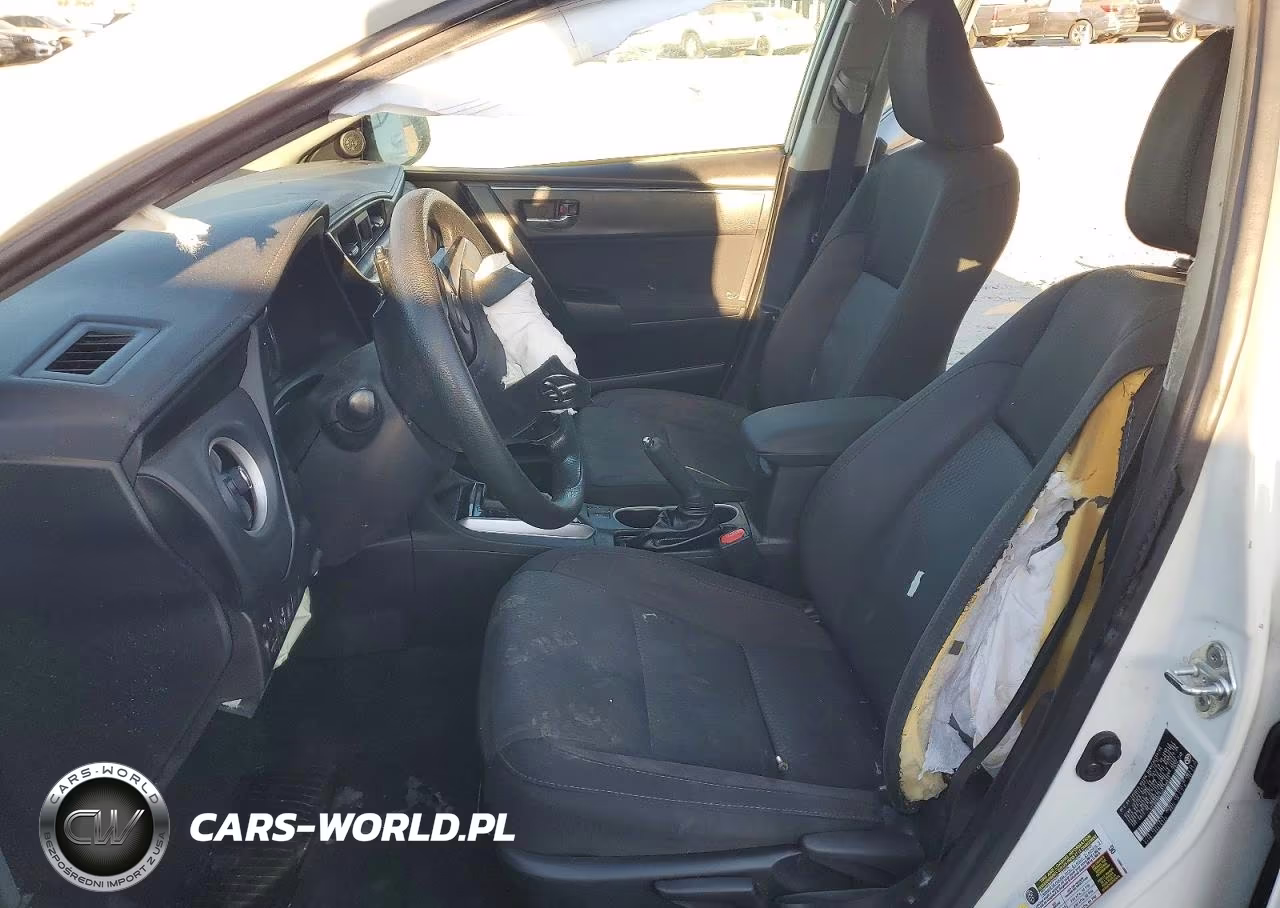 2018 Toyota Corolla Le VIN:5YFBURHE4JP788032 - 7