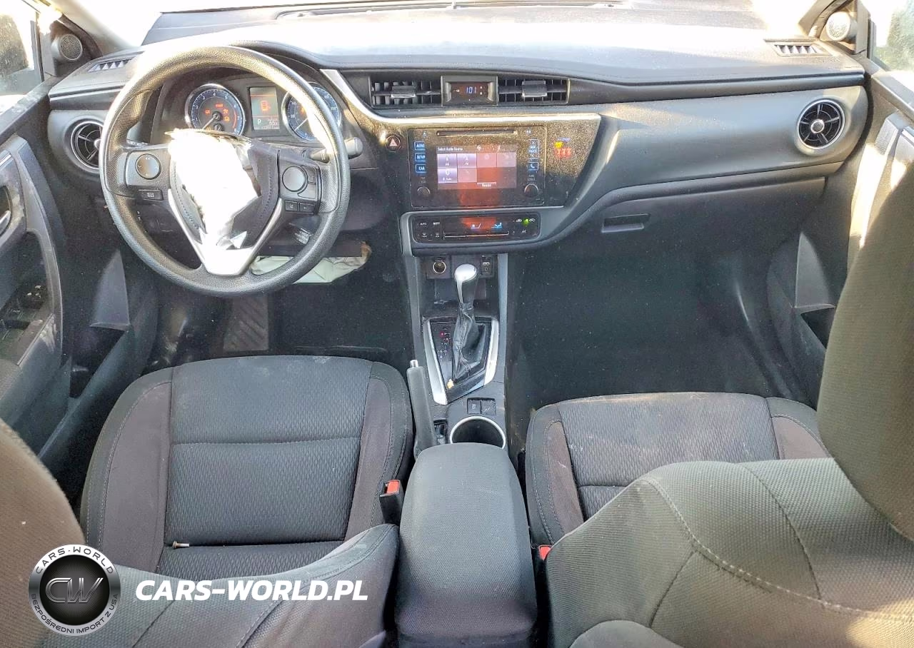 2018 Toyota Corolla Le VIN:5YFBURHE4JP788032 - 8