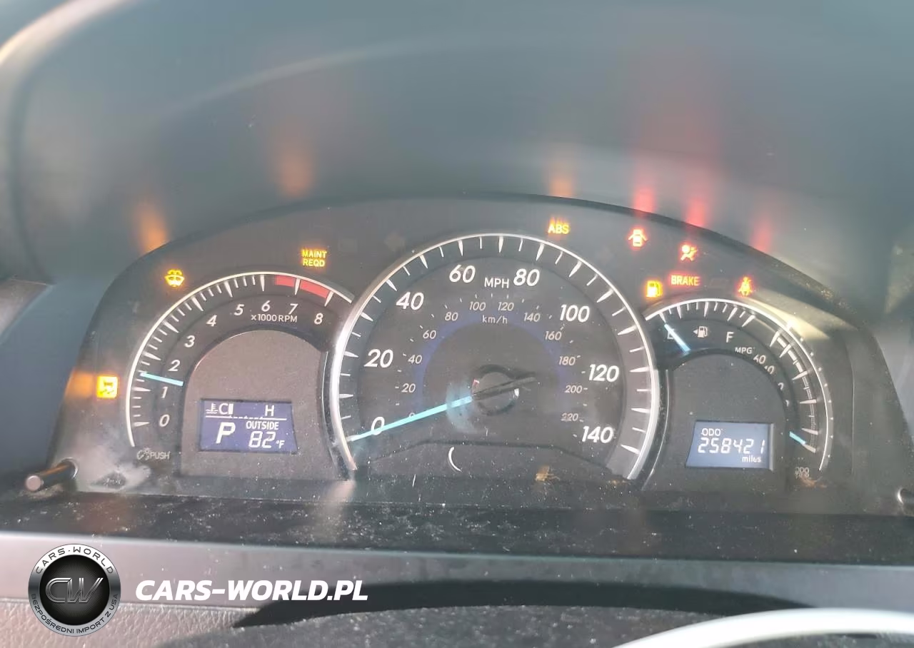 2014 Toyota Camry Xle VIN:4T1BF1FK3EU847919 - 9