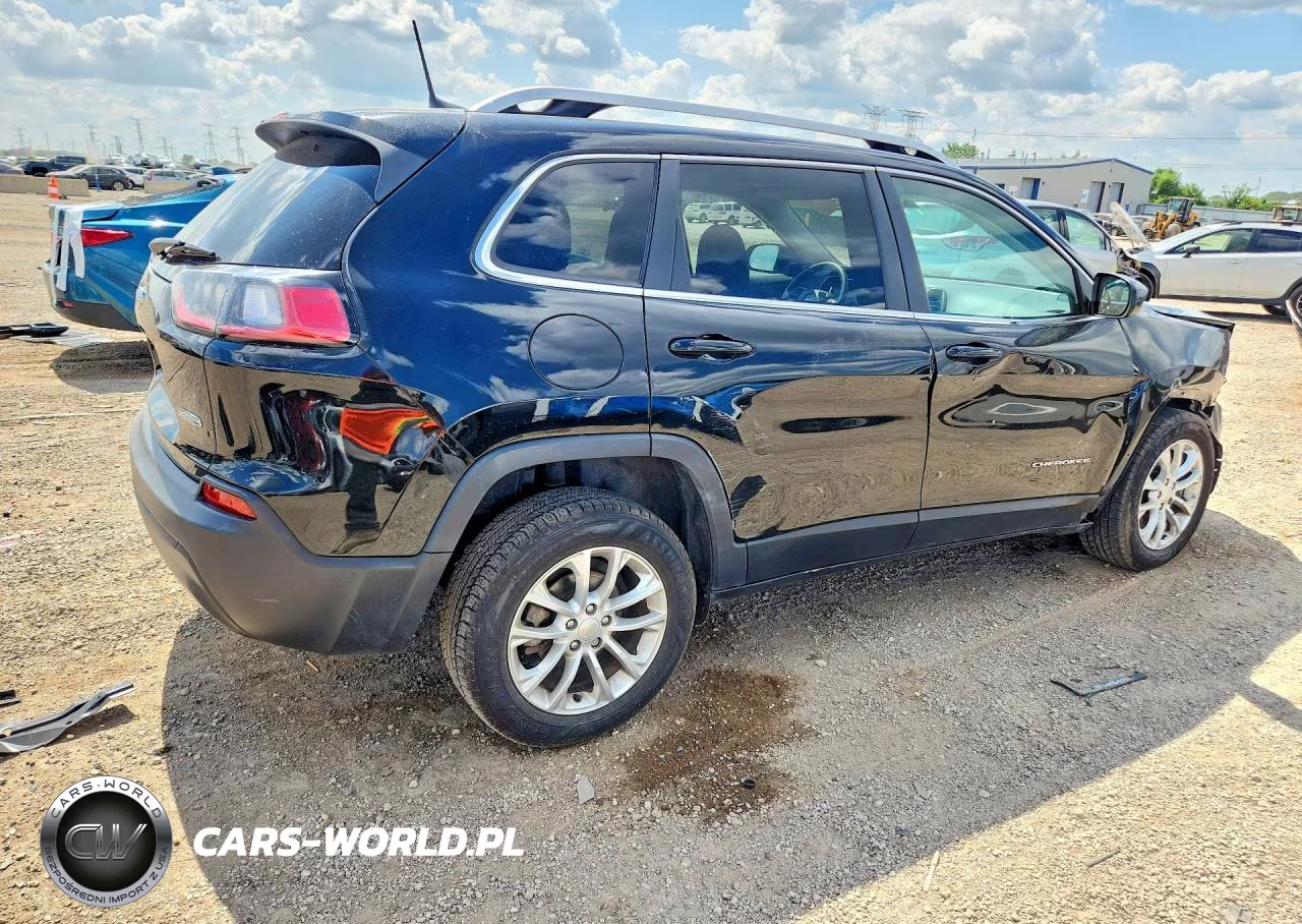 2019 Jeep Cherokee Latitude VIN:1C4PJLCB6KD178257 - 3