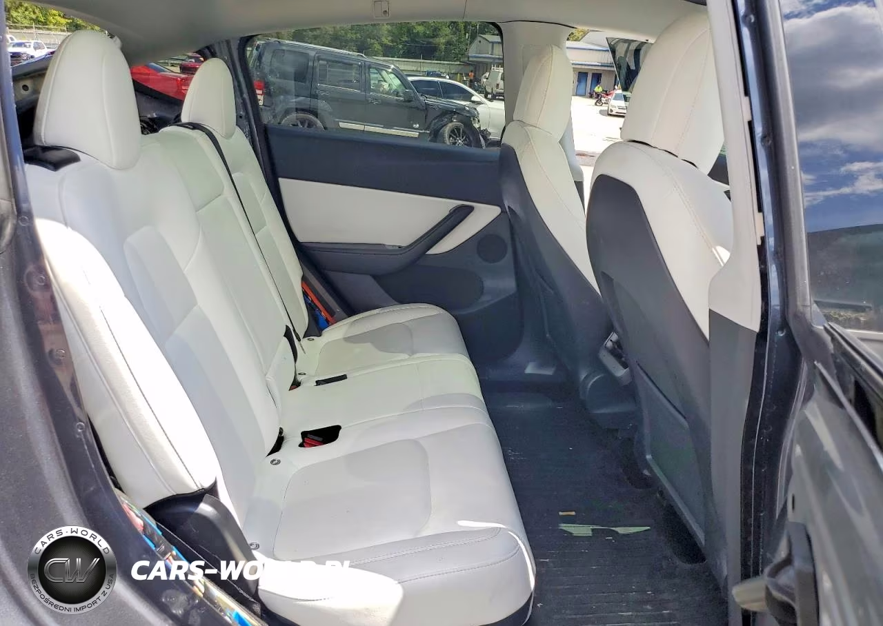 2021 Tesla Model Y VIN:5YJYGDEE9MF085471 - 10