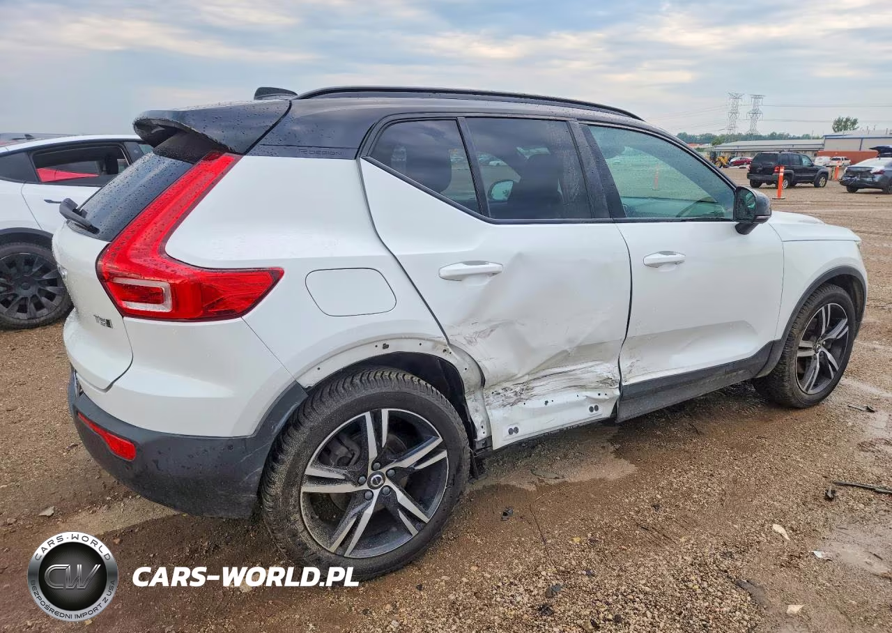2019 Volvo Xc40 T5 R-Design VIN:YV4162UM7K2146573 - 3