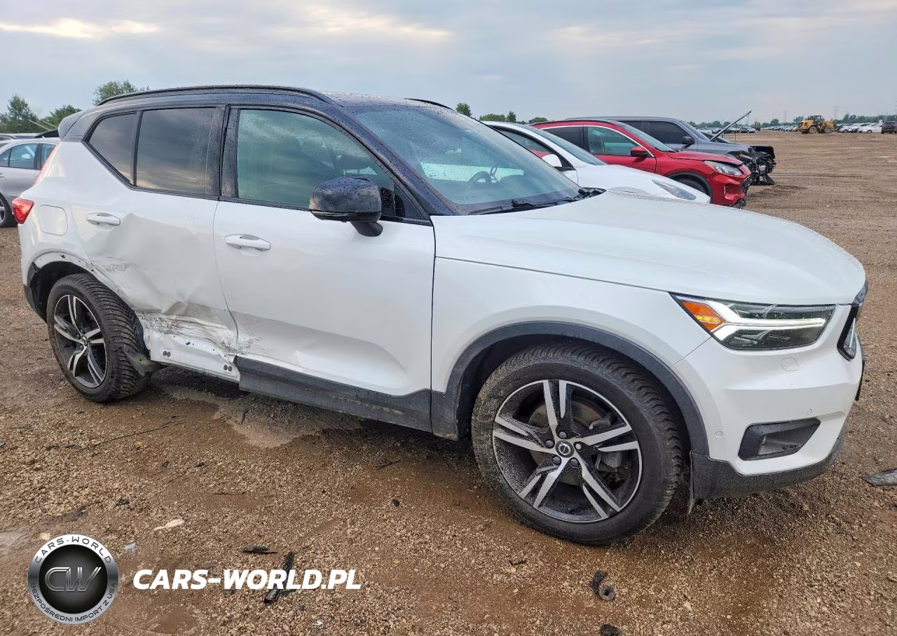 2019 Volvo Xc40 T5 R-Design VIN:YV4162UM7K2146573 - 4