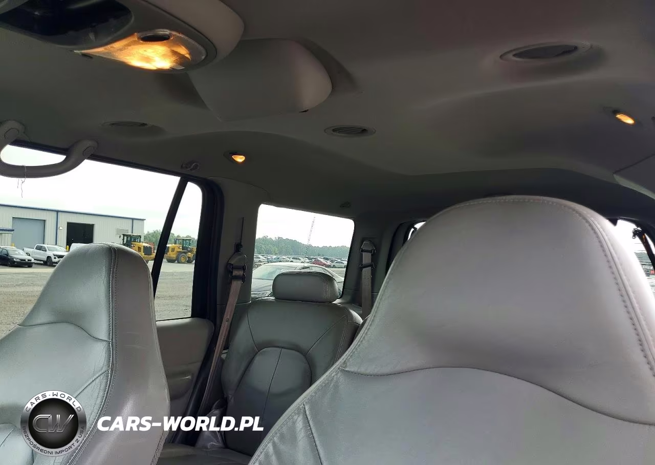 2002 Ford Expedition Xlt VIN:1FMEU16W32LA63778 - 10
