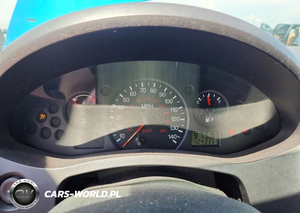 2007 Ford Focus Zx3 VIN:1FAFP31N67W170555 - 9