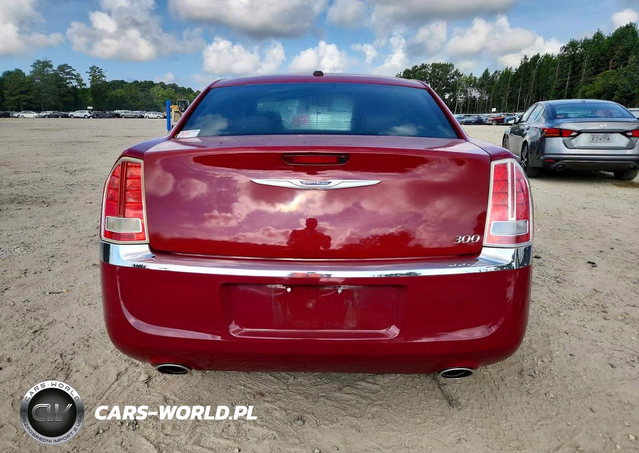2012 Chrysler 300 VIN:2C3CCAAG6CH132822 - 6