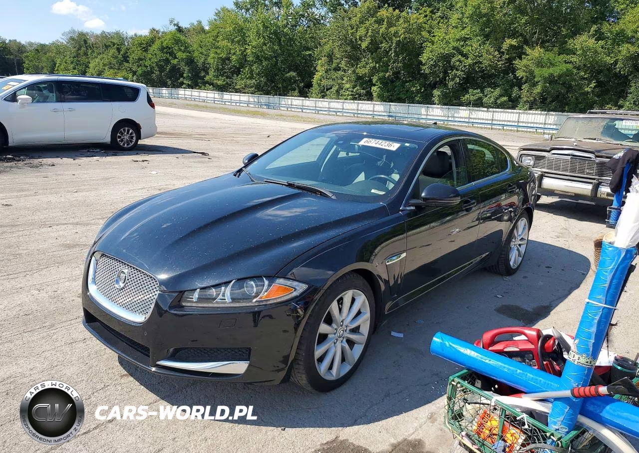 2013 Jaguar Xf