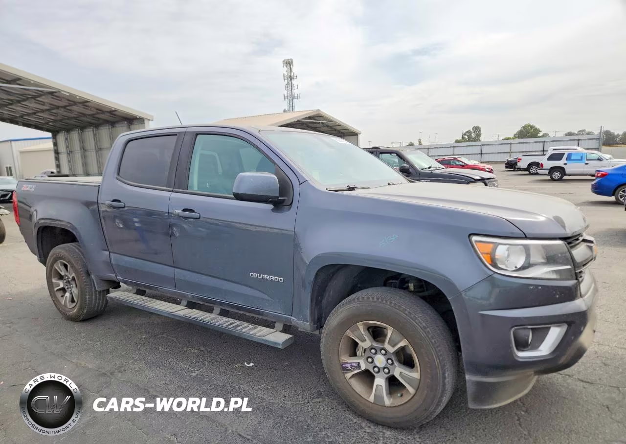 2017 Chevrolet Colorado Z71 VIN:1GCGSDEN5H1305617 - 4