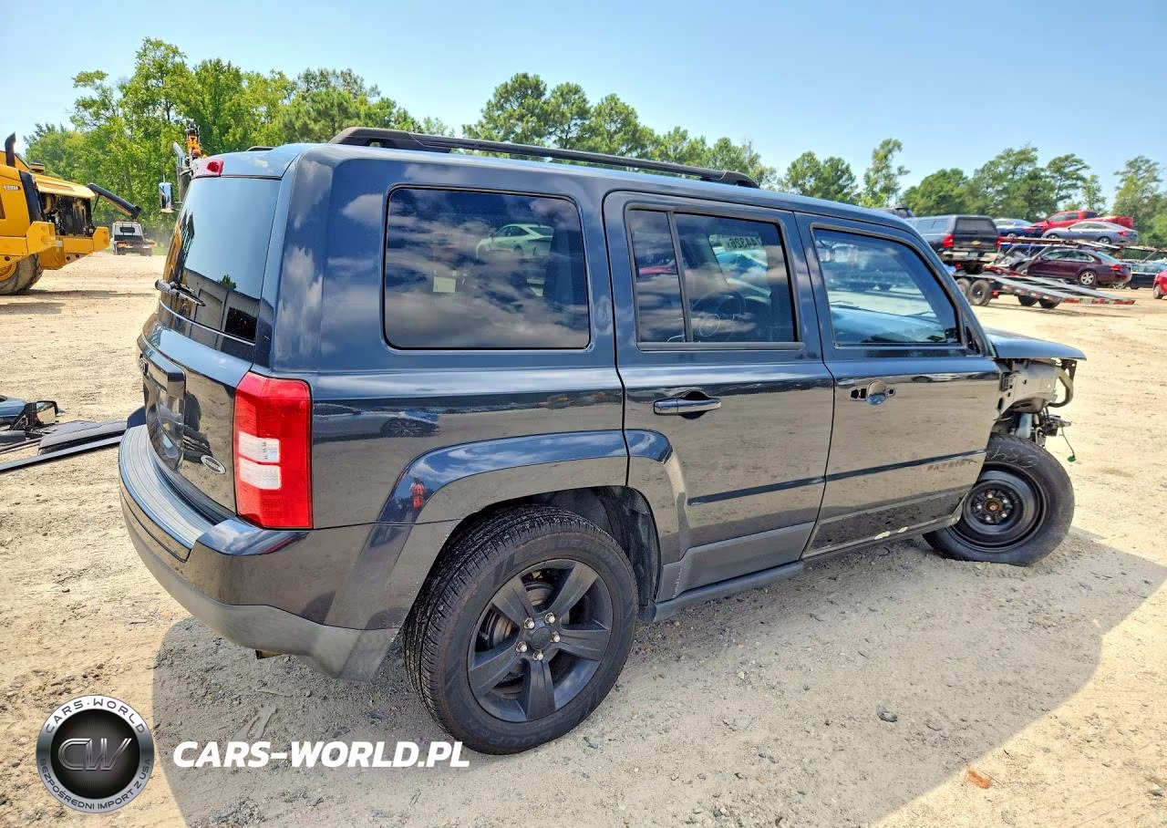 2015 Jeep Patriot Sport VIN:1C4NJPBA3FD296215 - 3