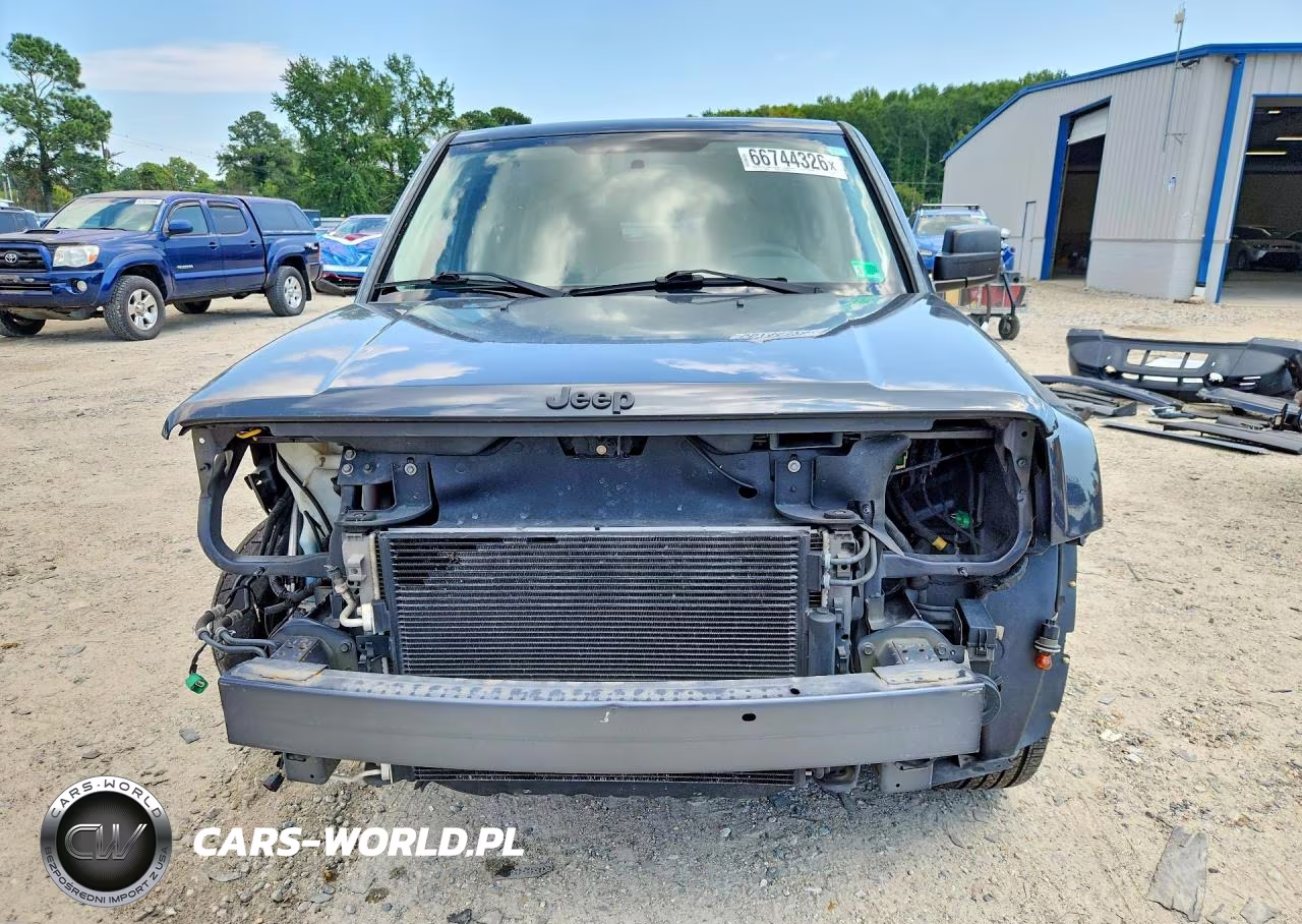 2015 Jeep Patriot Sport VIN:1C4NJPBA3FD296215 - 5