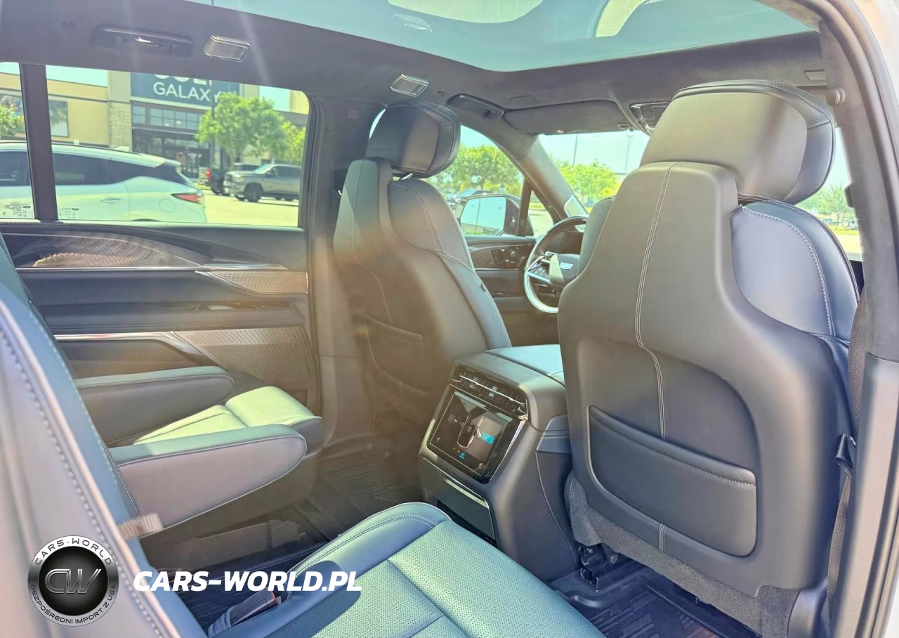 2025 Cadillac Escalade Iq Sport-2 VIN:1GYTEFKL0SU105099 - 13