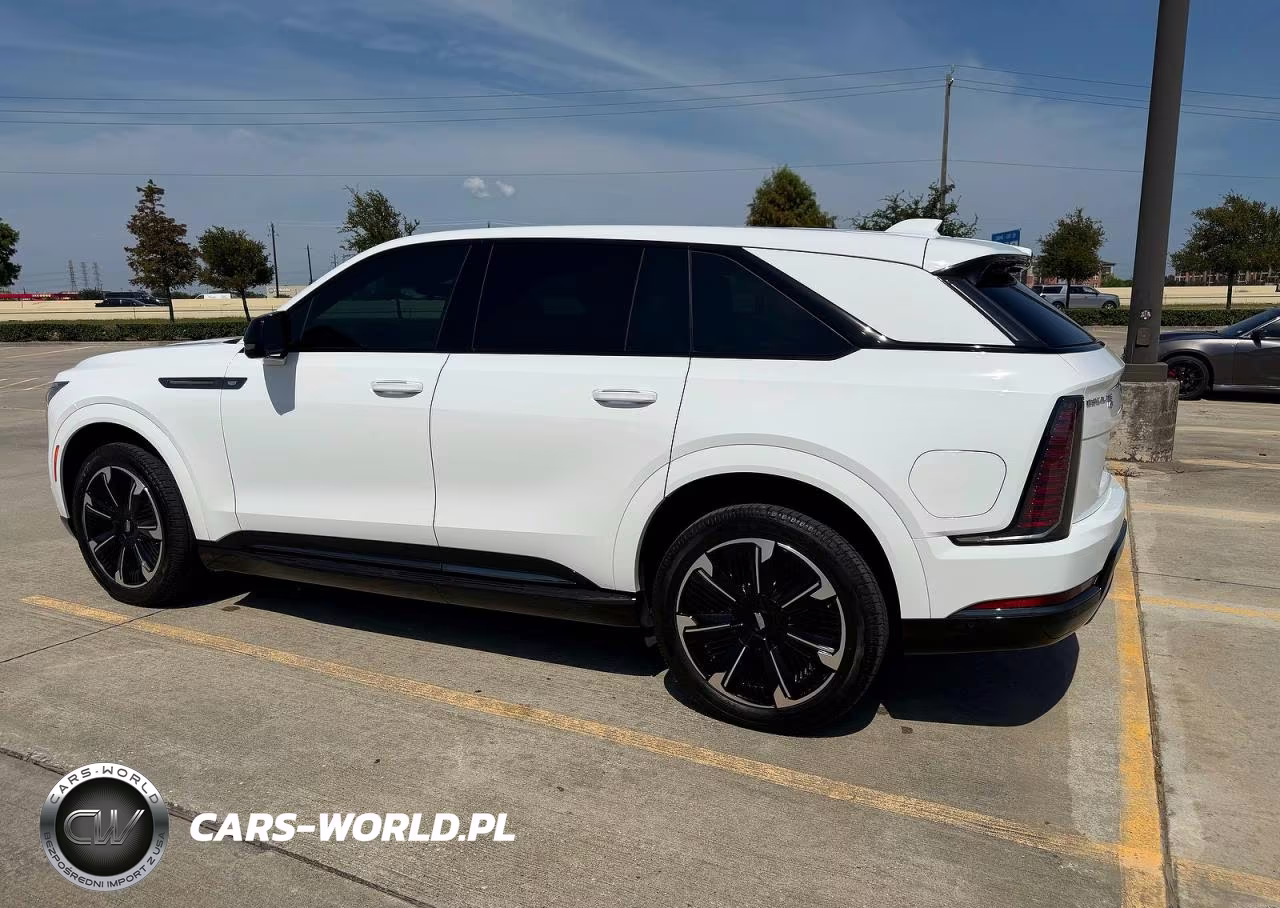 2025 Cadillac Escalade Iq Sport-2 VIN:1GYTEFKL0SU105099 - 3