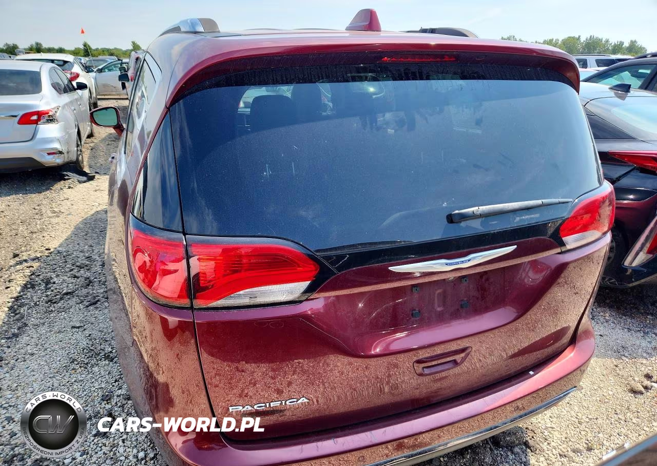 2018 Chrysler Pacifica Touring L VIN:2C4RC1BG0JR294523 - 6