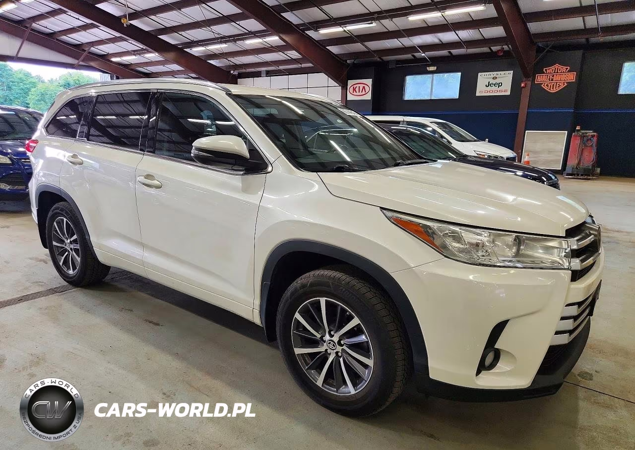 2017 Toyota Highlander Xle VIN:5TDJZRFH0HS513267 - 4