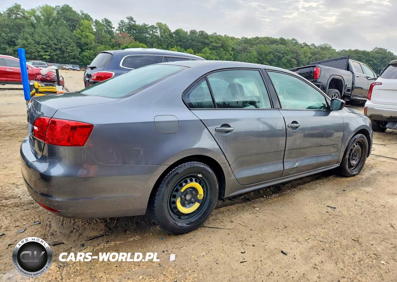 2013 Volkswagen Jetta Base VIN:3VW2K7AJ7DM368887 - 3