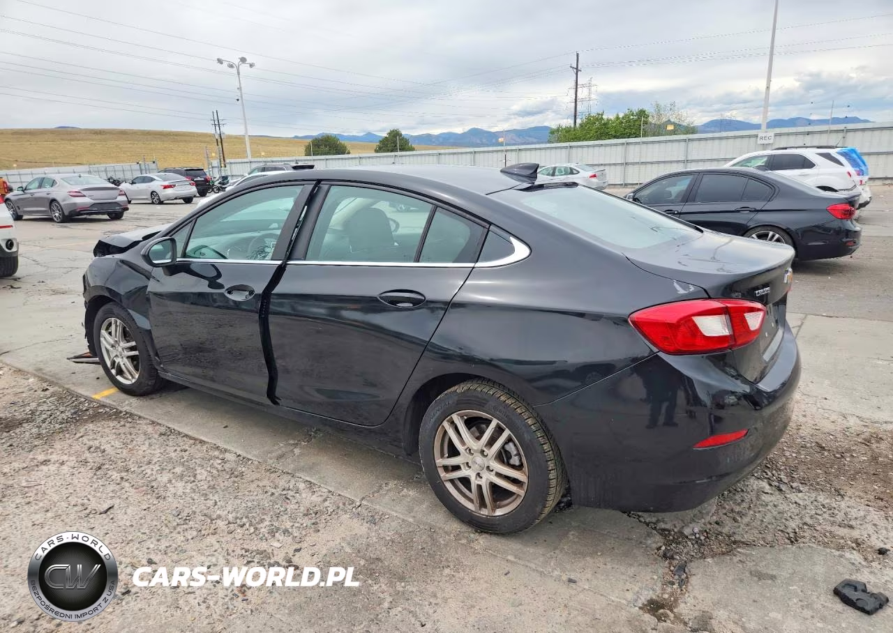 2018 Chevrolet Cruze Lt VIN:1G1BE5SM3J7167543 - 2