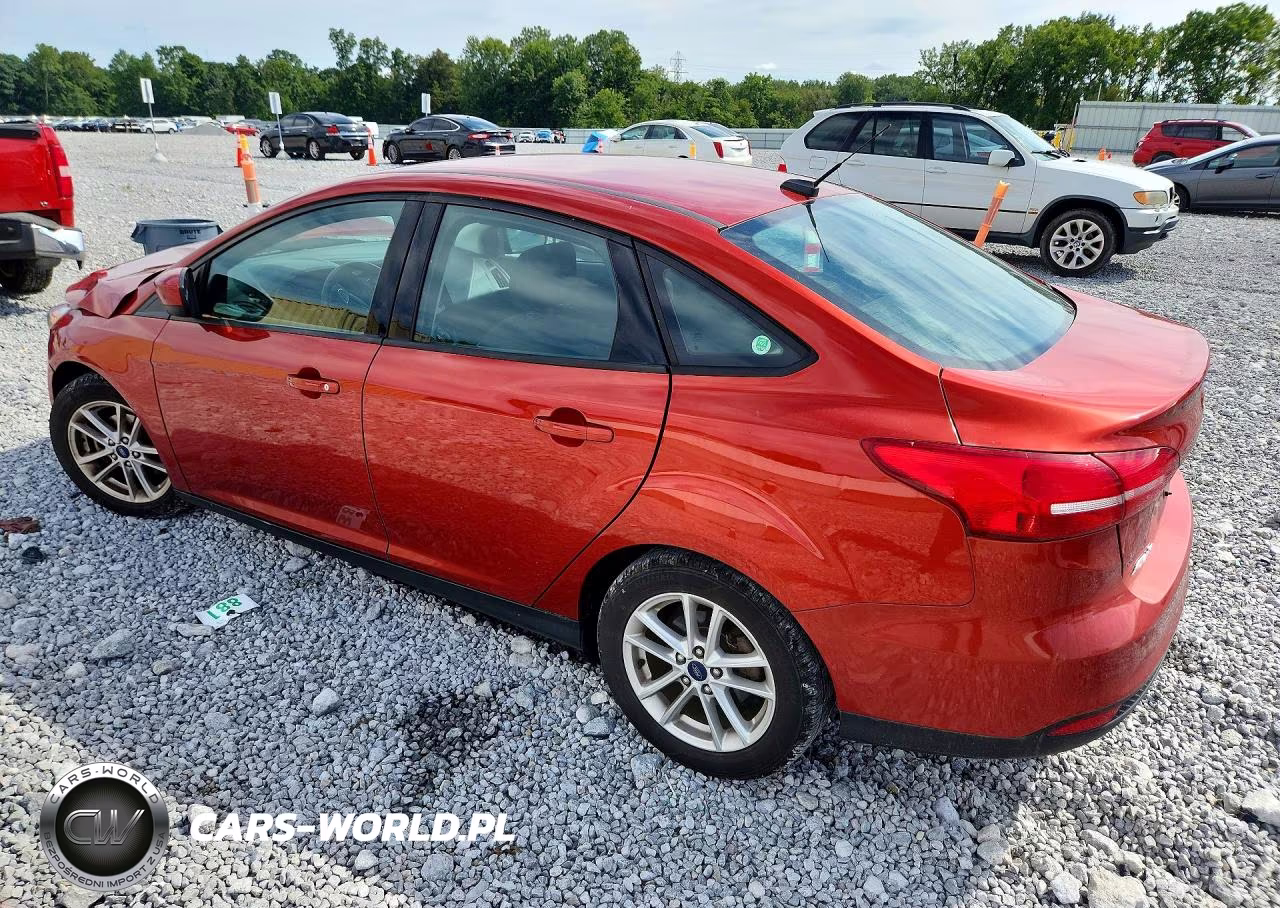 2018 Ford Focus Se VIN:1FADP3FE3JL309792 - 2