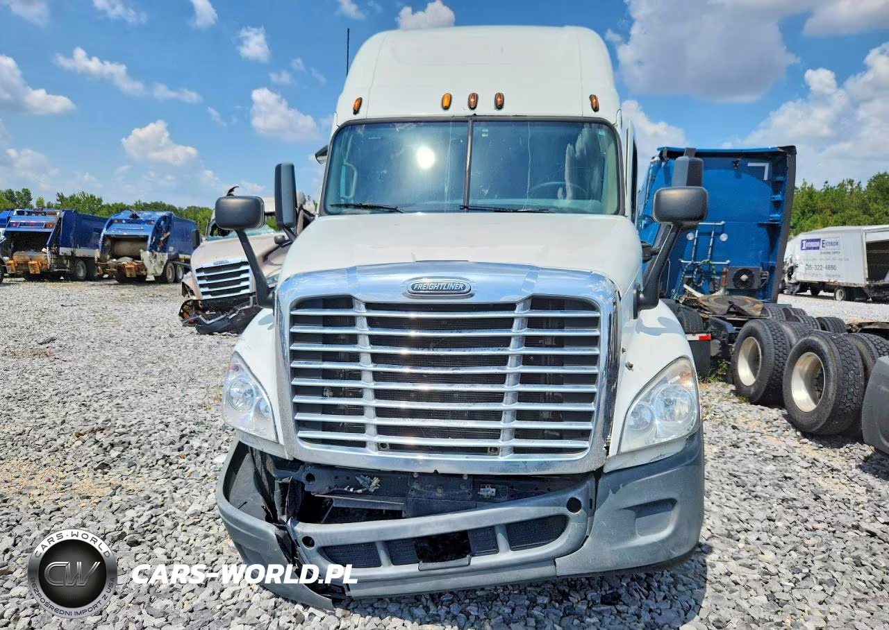 2013 Freightliner Cascadia 125 VIN:1FUJGLBG7DLFH6143 - 5