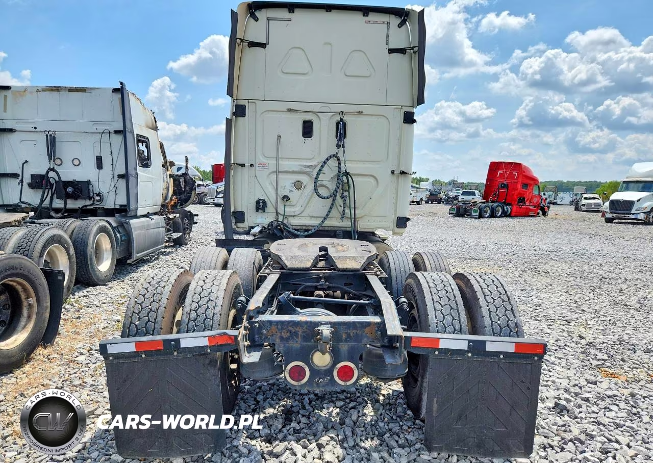 2013 Freightliner Cascadia 125 VIN:1FUJGLBG7DLFH6143 - 6