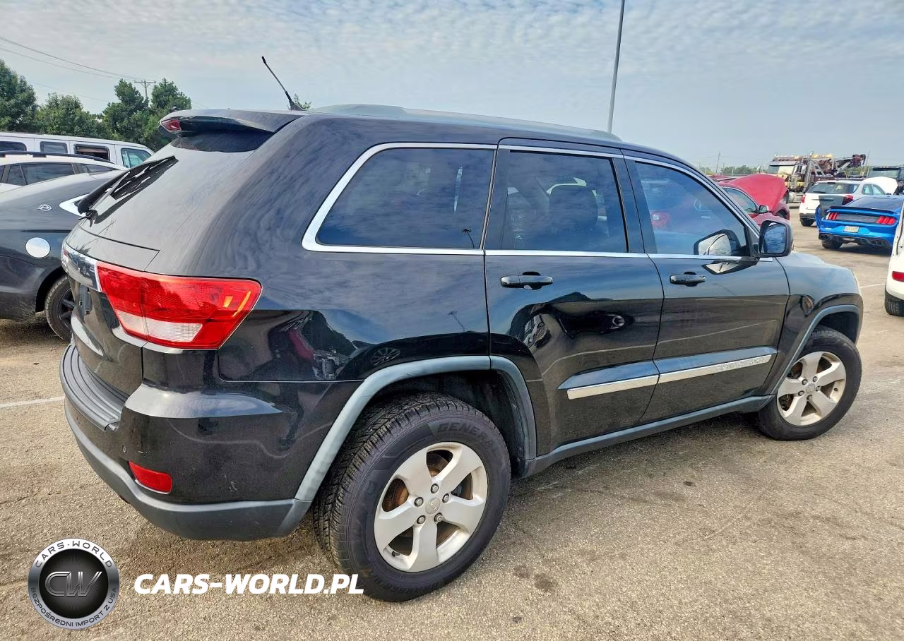 2012 Jeep Grand Cherokee Laredo VIN:1C4RJFAG9CC225815 - 3