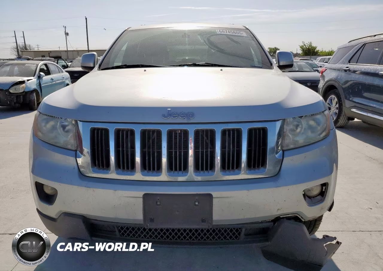 2012 Jeep Grand Cherokee Laredo VIN:1C4RJEAG2CC151020 - 5
