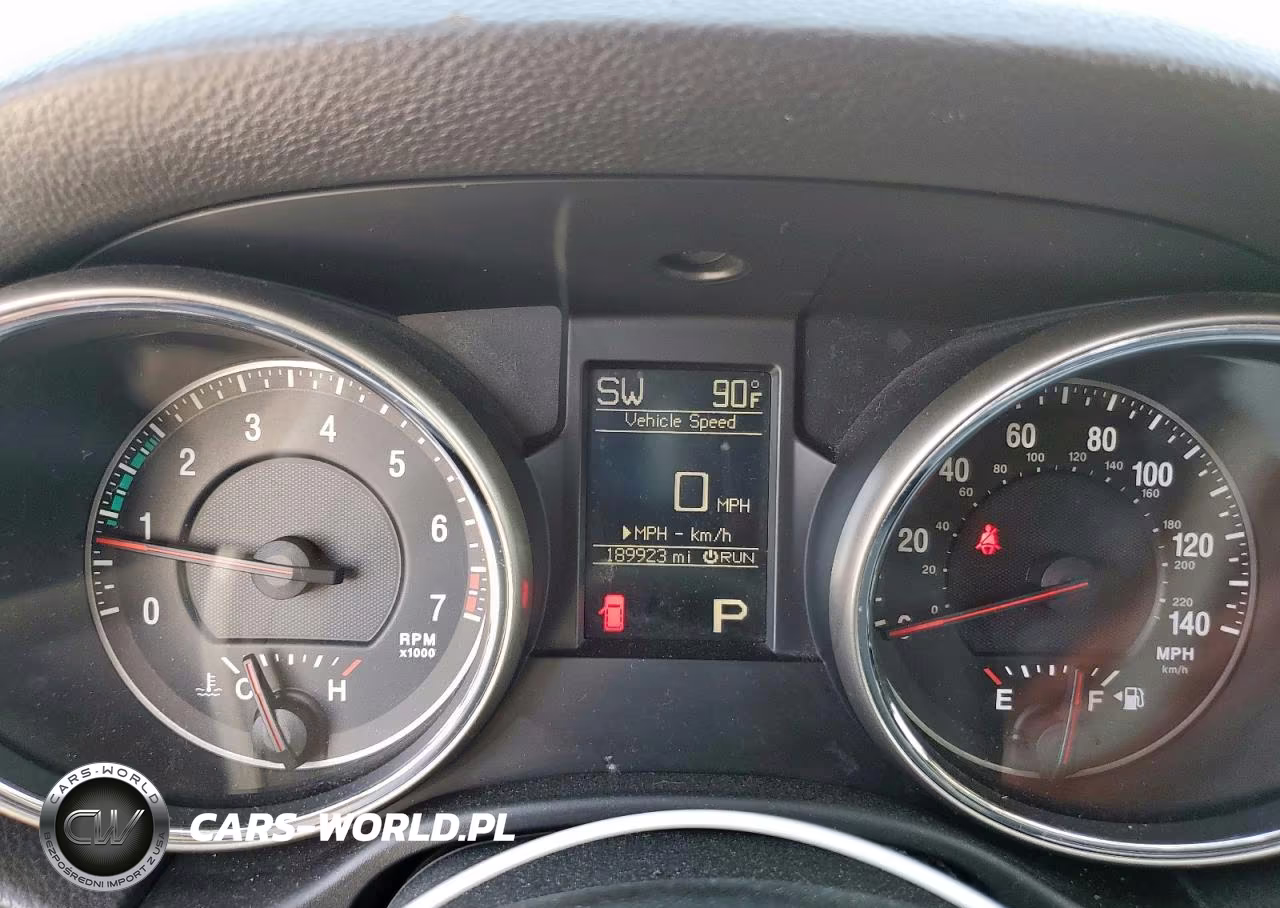 2012 Jeep Grand Cherokee Laredo VIN:1C4RJEAG2CC151020 - 9