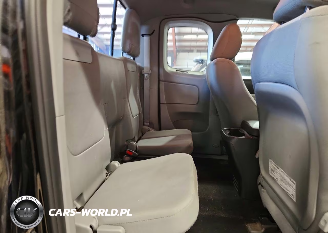 2014 Toyota Tacoma Base VIN:5TFUX4EN2EX025585 - 10