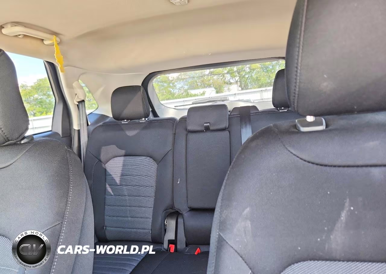 2018 Ford Edge Se VIN:2FMPK3G9XJBC36181 - 10