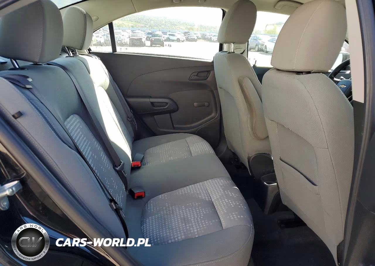 2018 Chevrolet Sonic Ls VIN:1G1JB5SH6J4123187 - 10