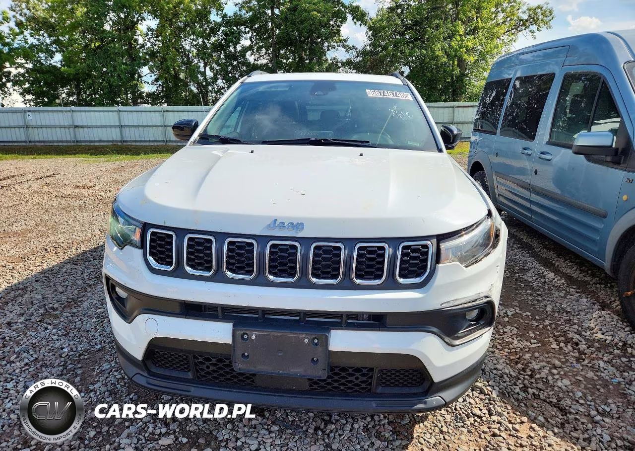 2025 Jeep Compass Latitude VIN:3C4NJDBN0ST547312 - 5