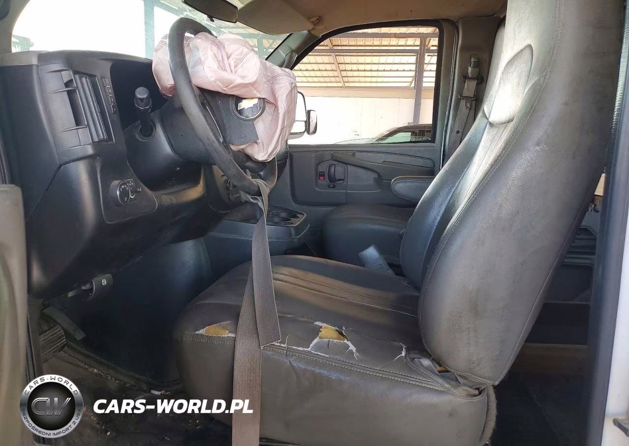 2014 Chevrolet Express G2500 VIN:1GCWGFFA5E1190906 - 7