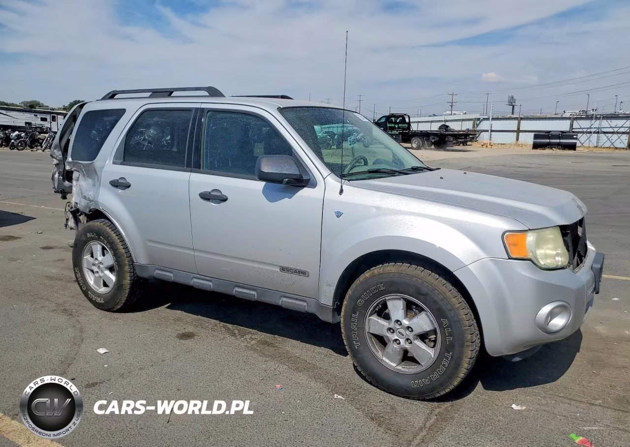 2008 Ford Escape Xlt VIN:1FMCU03168KA45669 - 4