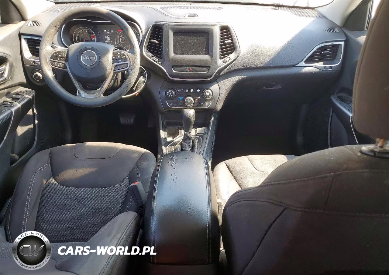 2019 Jeep Cherokee Latitude VIN:1C4PJLCB0KD144587 - 8