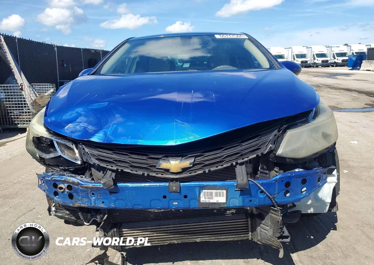 2018 Chevrolet Cruze Lt VIN:1G1BE5SM5J7190399 - 5